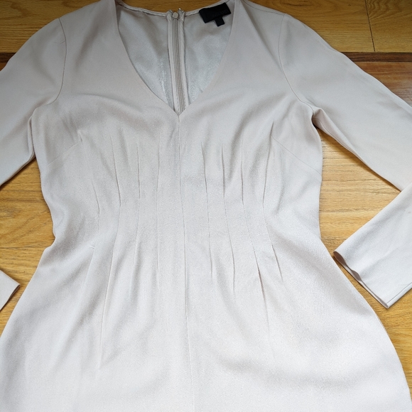 INTERMIX long sleeve nude romper shorts S - Picture 4 of 4